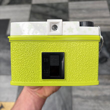 Load image into Gallery viewer, Lomography Diana F+ Glow