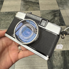 Load image into Gallery viewer, Olympus Pen EE-3