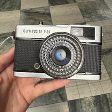 Load image into Gallery viewer, Olympus Trip 35