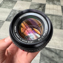 Load image into Gallery viewer, Minolta MD Rokkor 50mm f/1.4 Lens