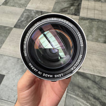 Load image into Gallery viewer, Minolta MC W.Rokkor-SG 28mm f/3.5 Lens