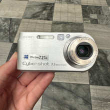 Load image into Gallery viewer, Sony Cybershot DSC-P200
