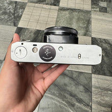 Load image into Gallery viewer, Olympus OM-10 Body