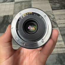 Load image into Gallery viewer, Minolta AF Zoom 35-70mm f/4(22) Lens