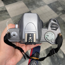 Load image into Gallery viewer, Canon EOS 300V Body