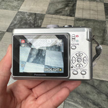 Load image into Gallery viewer, Panasonic Lumix DMC-LZ8