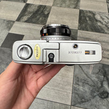 Load image into Gallery viewer, Olympus Trip 35