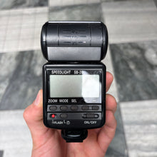 Load image into Gallery viewer, Nikon Speedlight SB-28 Speedlight