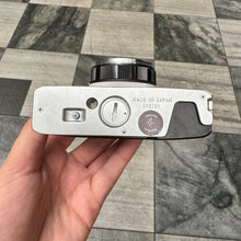 Load image into Gallery viewer, Olympus 35 RC
