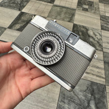 Load image into Gallery viewer, Olympus Pen EE-2