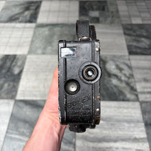 Load image into Gallery viewer, Bolex Auto Cine Model B 16mm