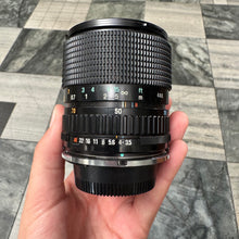 Load image into Gallery viewer, Tamron 28-70mm f/3.5-4.5 CF Macro Lens