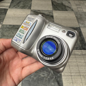 Nikon Coolpix 4300