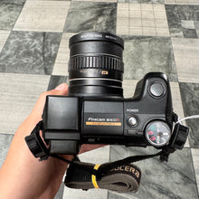 Load image into Gallery viewer, Kyocera Finecam M410R