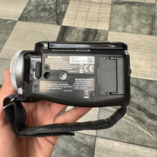 Load image into Gallery viewer, Panasonic HDC-SD9 Camcorder