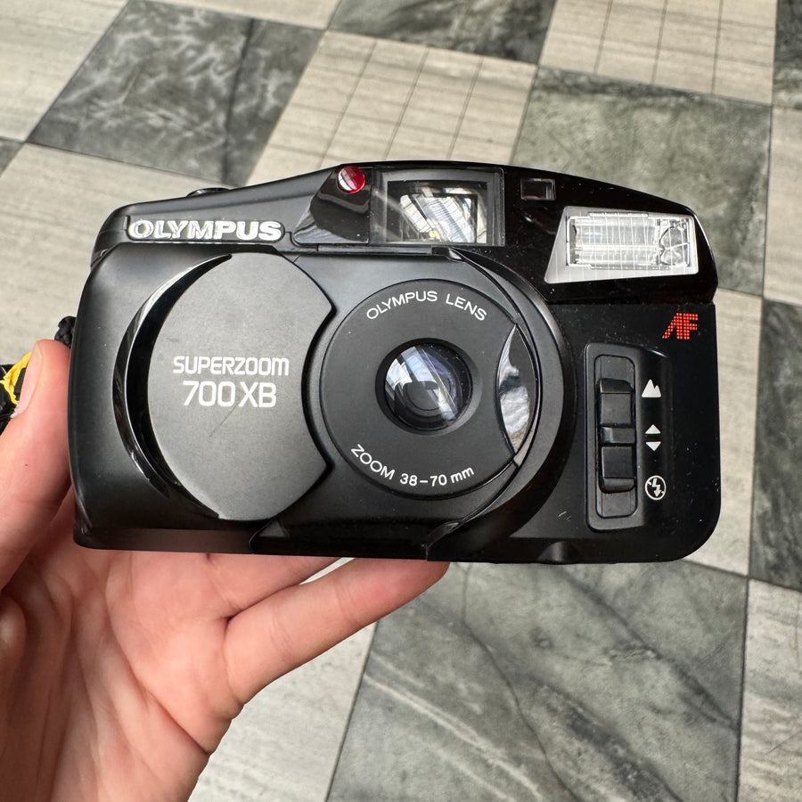 Olympus Superzoom 700 XB