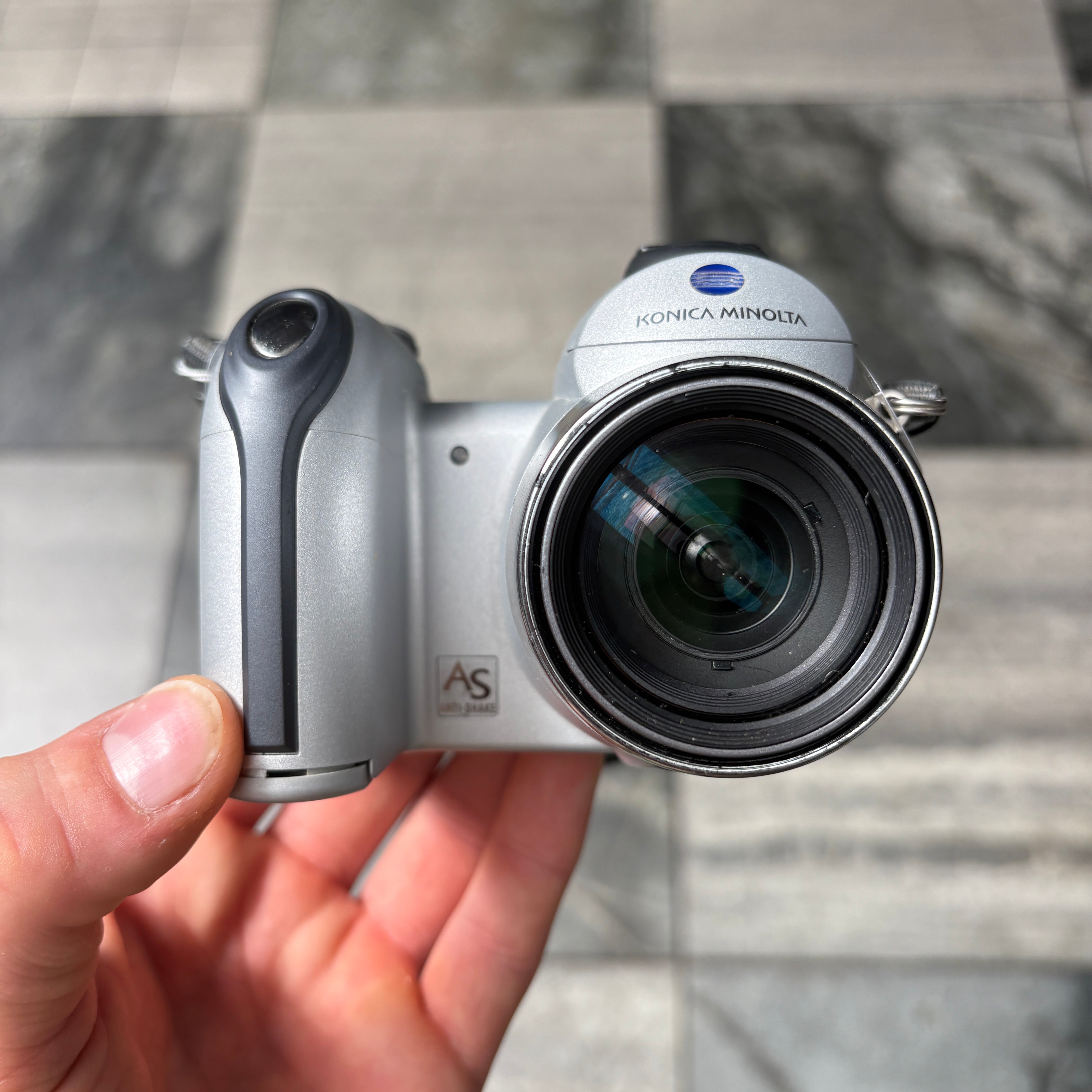 Konica Minolta Dimage Z3 – Junktion NZ