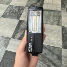 Load image into Gallery viewer, Nikon Speedlight SB-15
