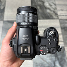 Load image into Gallery viewer, Fujifilm FinePix S9500