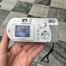 Load image into Gallery viewer, Sony Cybershot DSC- P52