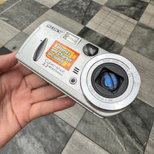 Load image into Gallery viewer, Sony Cybershot DSC- P52