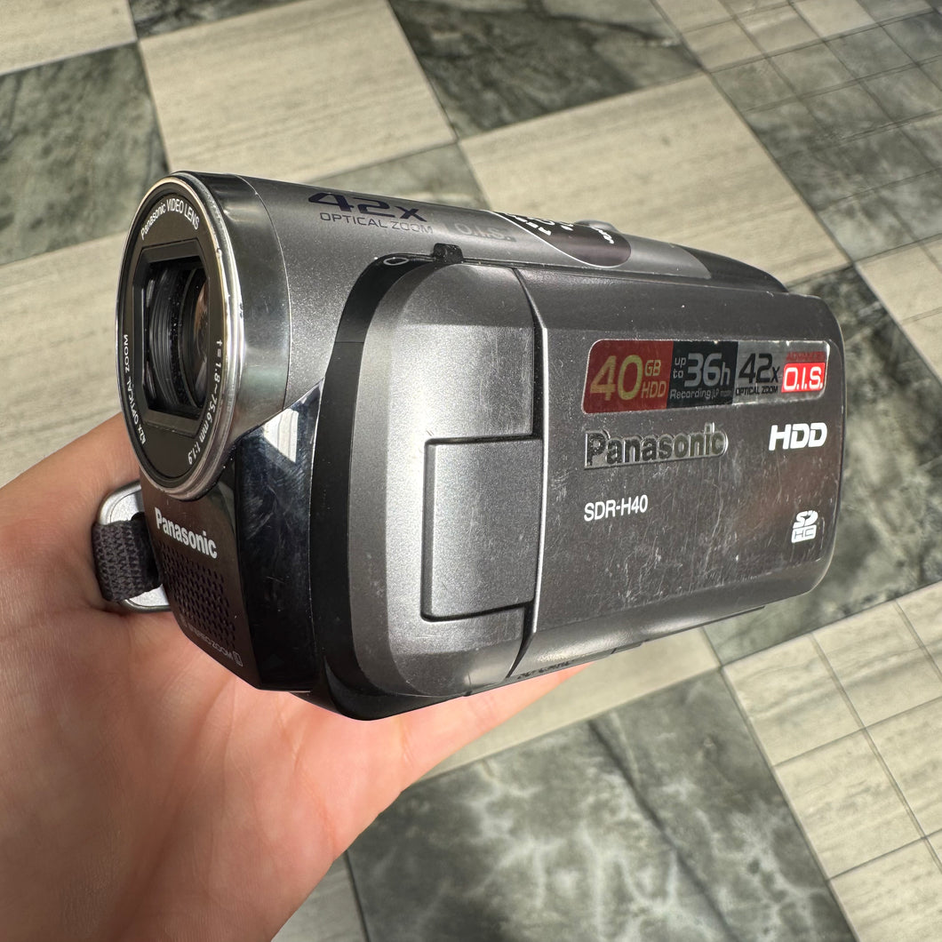 Panasonic SDR-H40 Camcorder