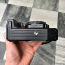 Load image into Gallery viewer, Canon EOS 650 Body