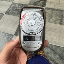 Load image into Gallery viewer, Sekonic Auto-Leader Model 38 Light Meter
