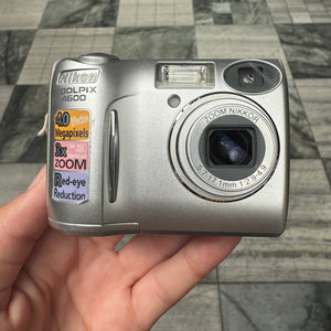 Nikon Coolpix 4600