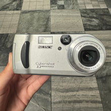 Load image into Gallery viewer, Sony Cybershot DSC-P71