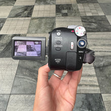 Load image into Gallery viewer, Panasonic SDR-H40 Camcorder