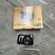 Load image into Gallery viewer, Fujifilm Finepix F550 EXR