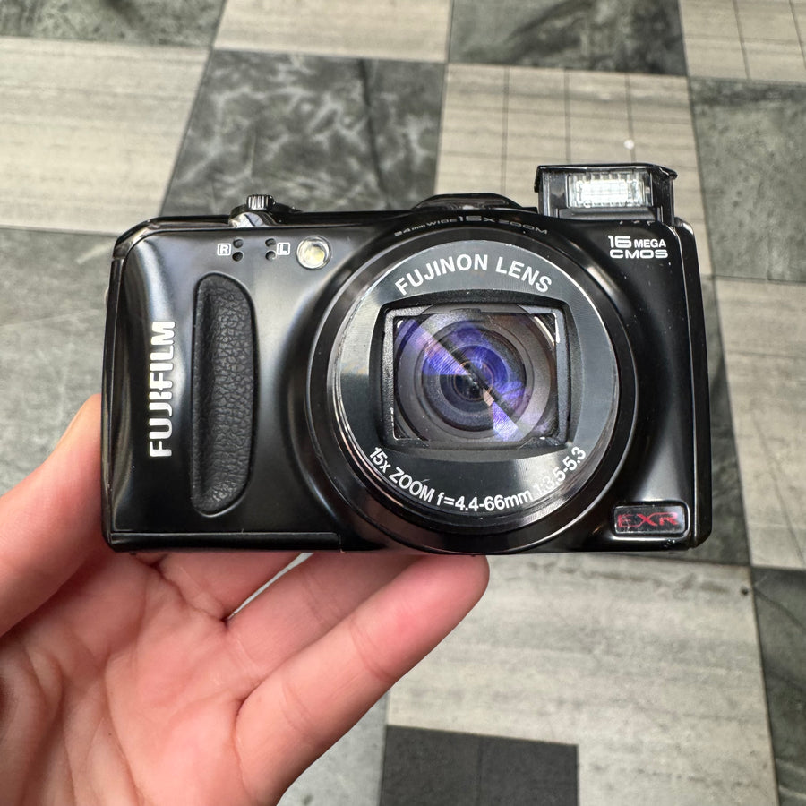 Fujifilm Finepix F550 EXR