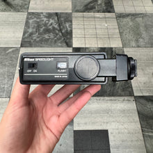 Load image into Gallery viewer, Nikon Speedlight SB-10 Flash