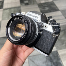 Load image into Gallery viewer, Olympus OM-10