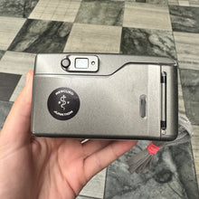 Load image into Gallery viewer, Yashica EZ Zoom 105
