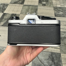 Load image into Gallery viewer, Olympus OM-10