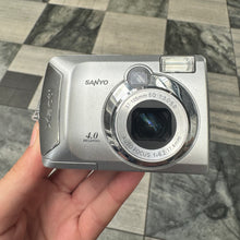 Load image into Gallery viewer, Sanyo Xacti S4