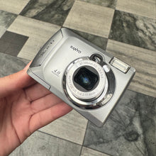 Load image into Gallery viewer, Sanyo Xacti S4