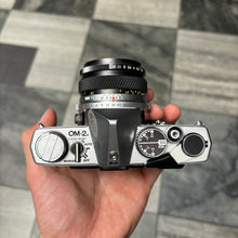 Load image into Gallery viewer, Olympus OM-2