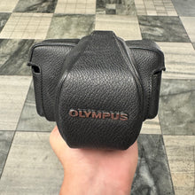 Load image into Gallery viewer, Vintage Olympus OM Series Case