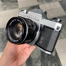 Load image into Gallery viewer, Asahi Pentax Spotmatic F