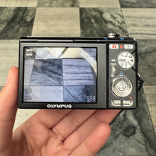 Load image into Gallery viewer, Olympus FE-370