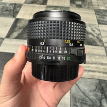 Load image into Gallery viewer, Minolta MD 28mm f/2.8 Lens