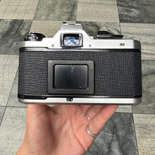 Load image into Gallery viewer, Pentax ME F