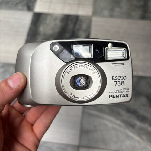 Pentax ESPIO 738