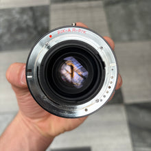 Load image into Gallery viewer, Vivitar Macro Focusing Zoom 28-105mm f/3.5-4.5 Lens