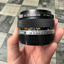 Load image into Gallery viewer, Olympus OM-System G.Zuiko Auto-W 21mm f/3.5 Lens