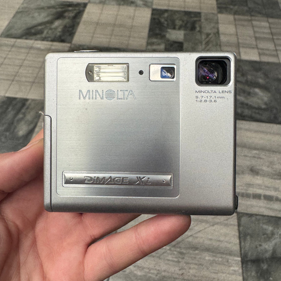 Minolta DiMAGE Xi