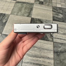 Load image into Gallery viewer, Minolta DiMAGE Xi